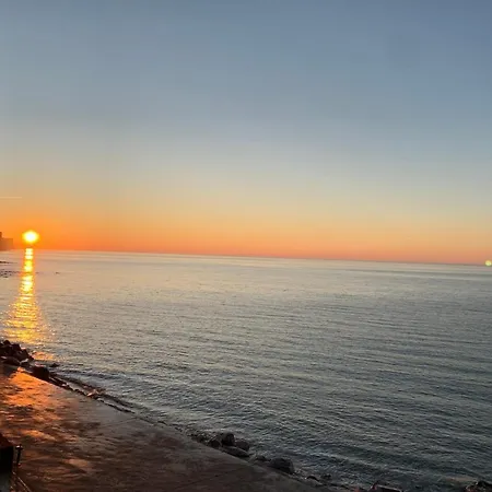 La Vue Mer Des Deux Cotes Le Treport Cayeux Ault
